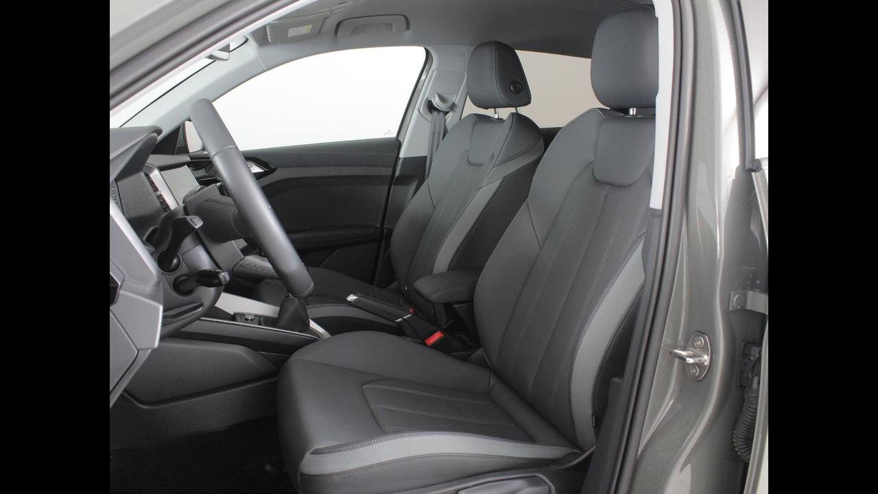 AUDI A1 II 2022 allstreet - A1 allstreet 30 1.0 tfsi Business 116cv