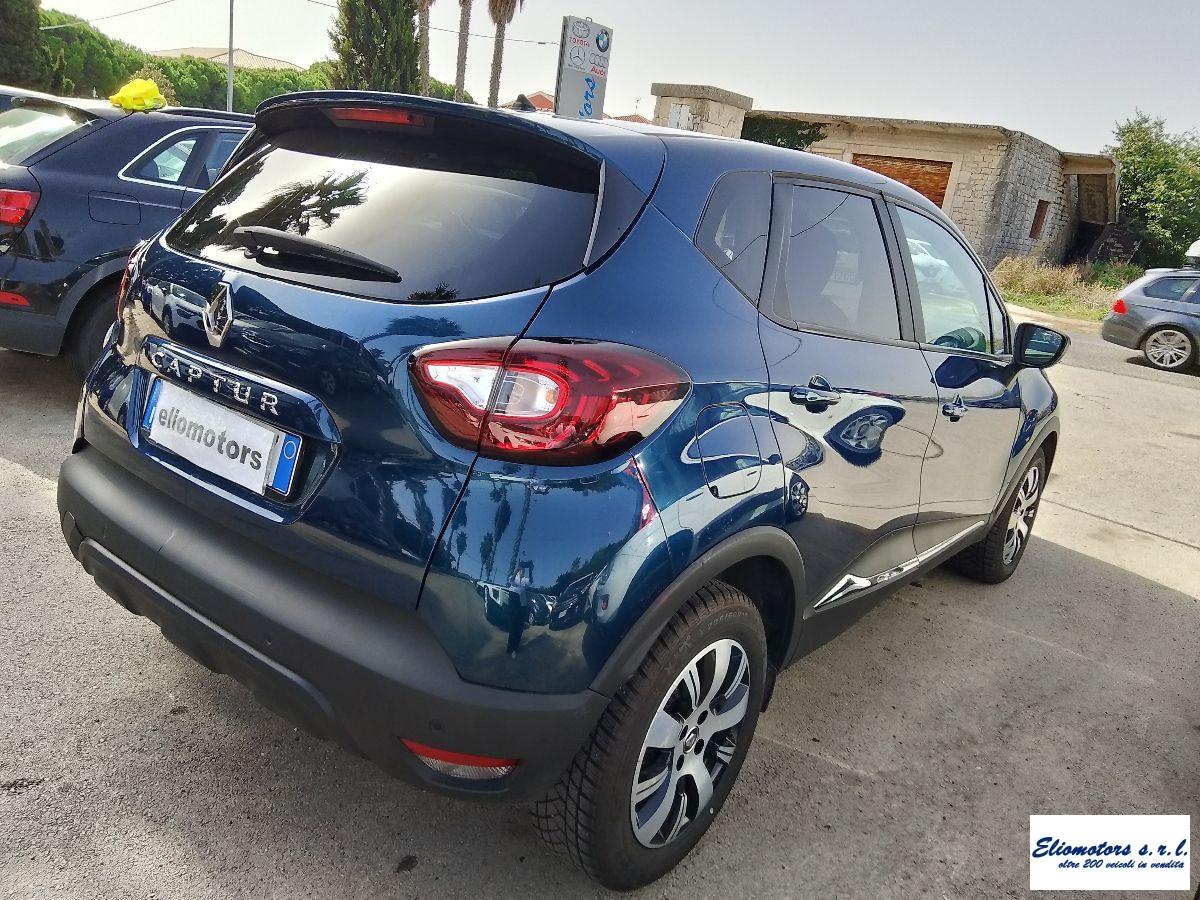 RENAULT - Captur - dCi 8V 90 CV EDC Sport Edition