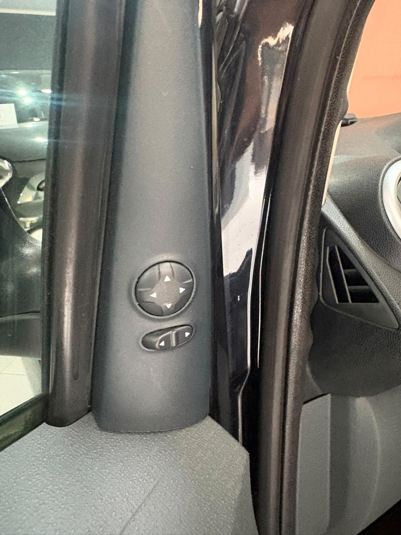 Ford Ka 74.000 km ( sensori post)