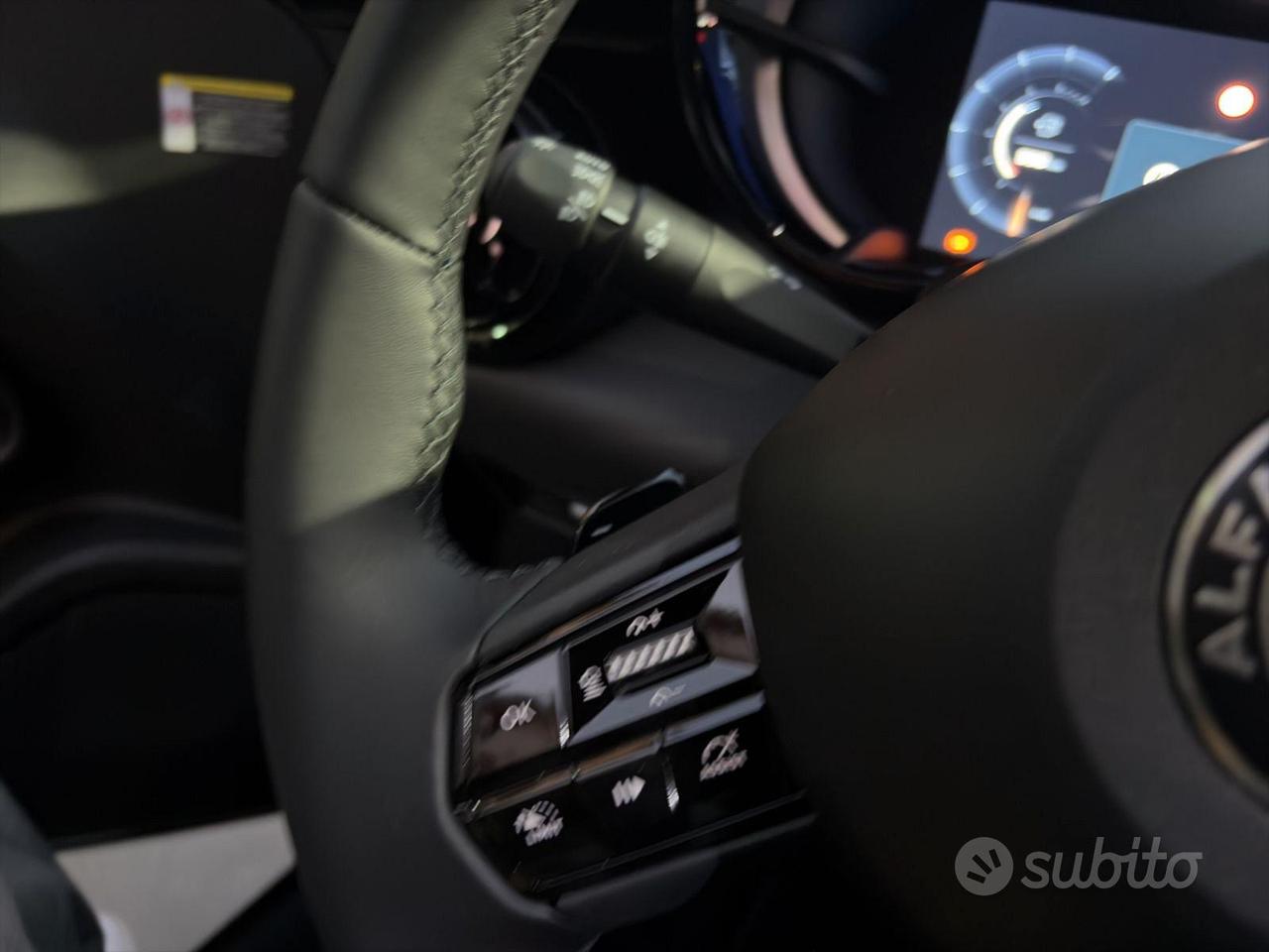 Alfa Romeo Junior 1.2 145 cv HYBRID SPECIALE KM0