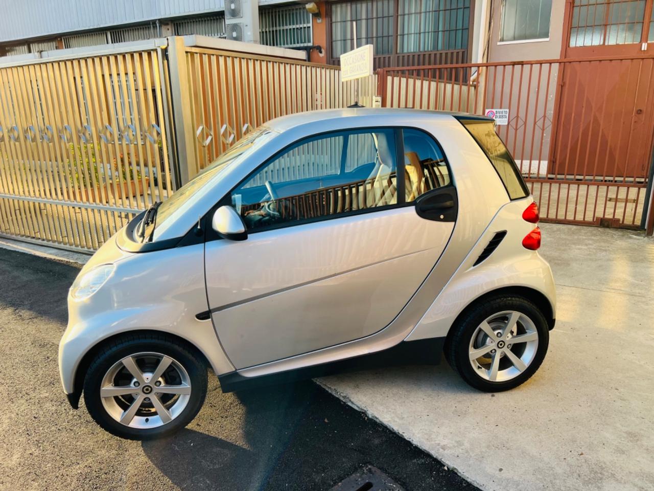 Smart CON GARANZIA 12 MESI COMPRESA NEL PREZZO