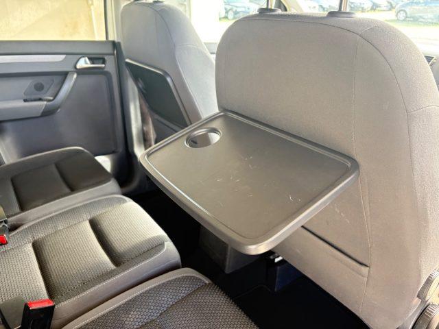 VOLKSWAGEN Touran 1.6 TDI DPF Comfortline BMT 7 POSTI IN PRONTA CONS