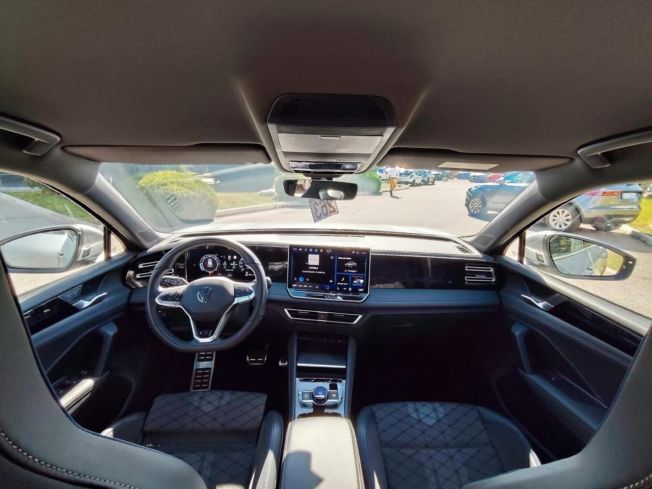 Volkswagen Tiguan 2.0 TDI 150 CV DSG R-Line