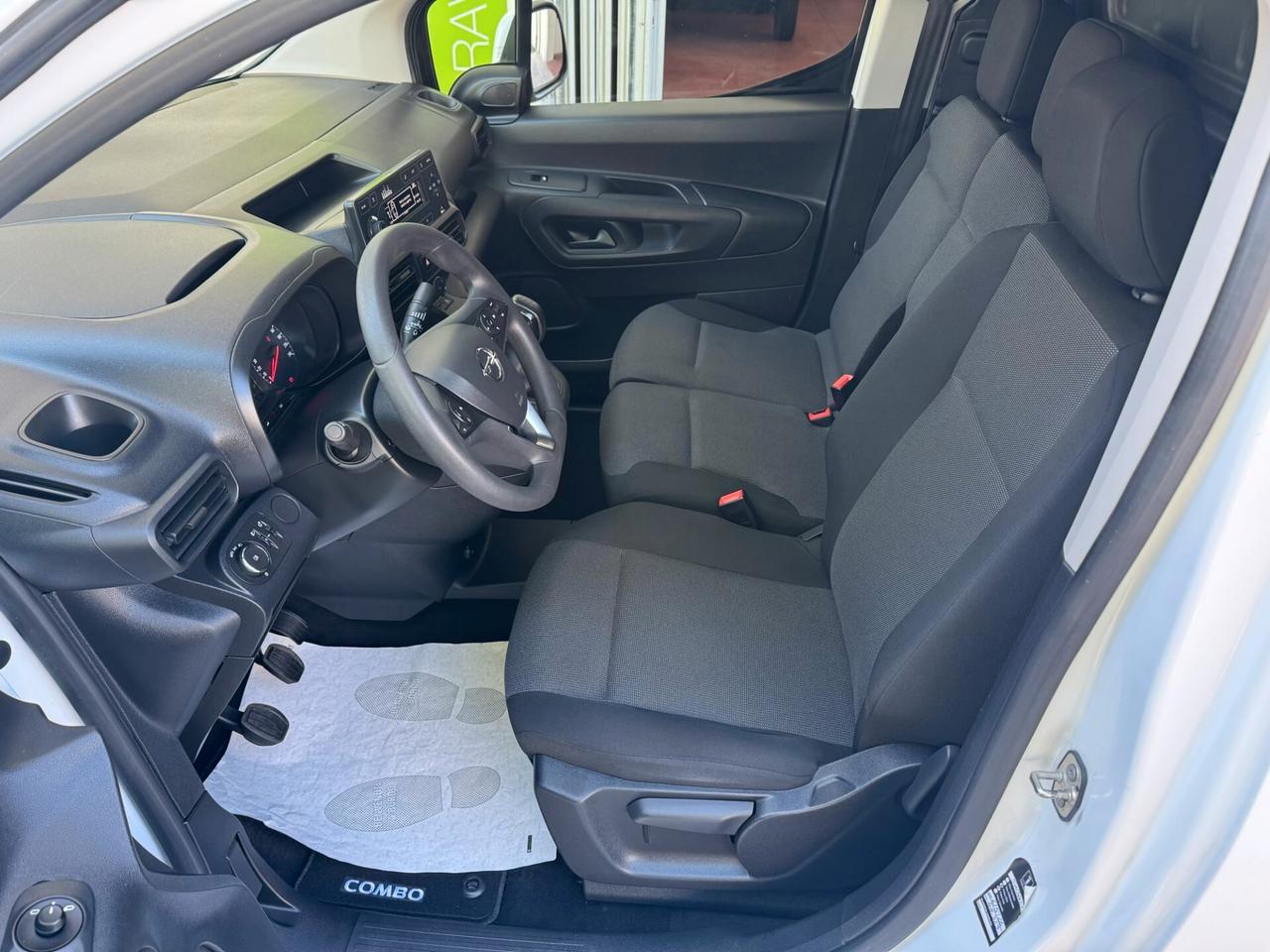 Opel Combo 1.5 DIESEL 3 POSTI GARANZIA 24 MESI