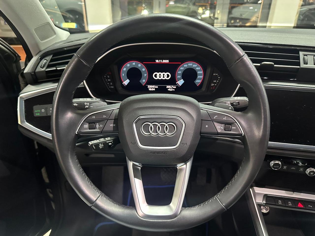 Audi Q3 Business Advanced 1.5 35 TFSI #7964