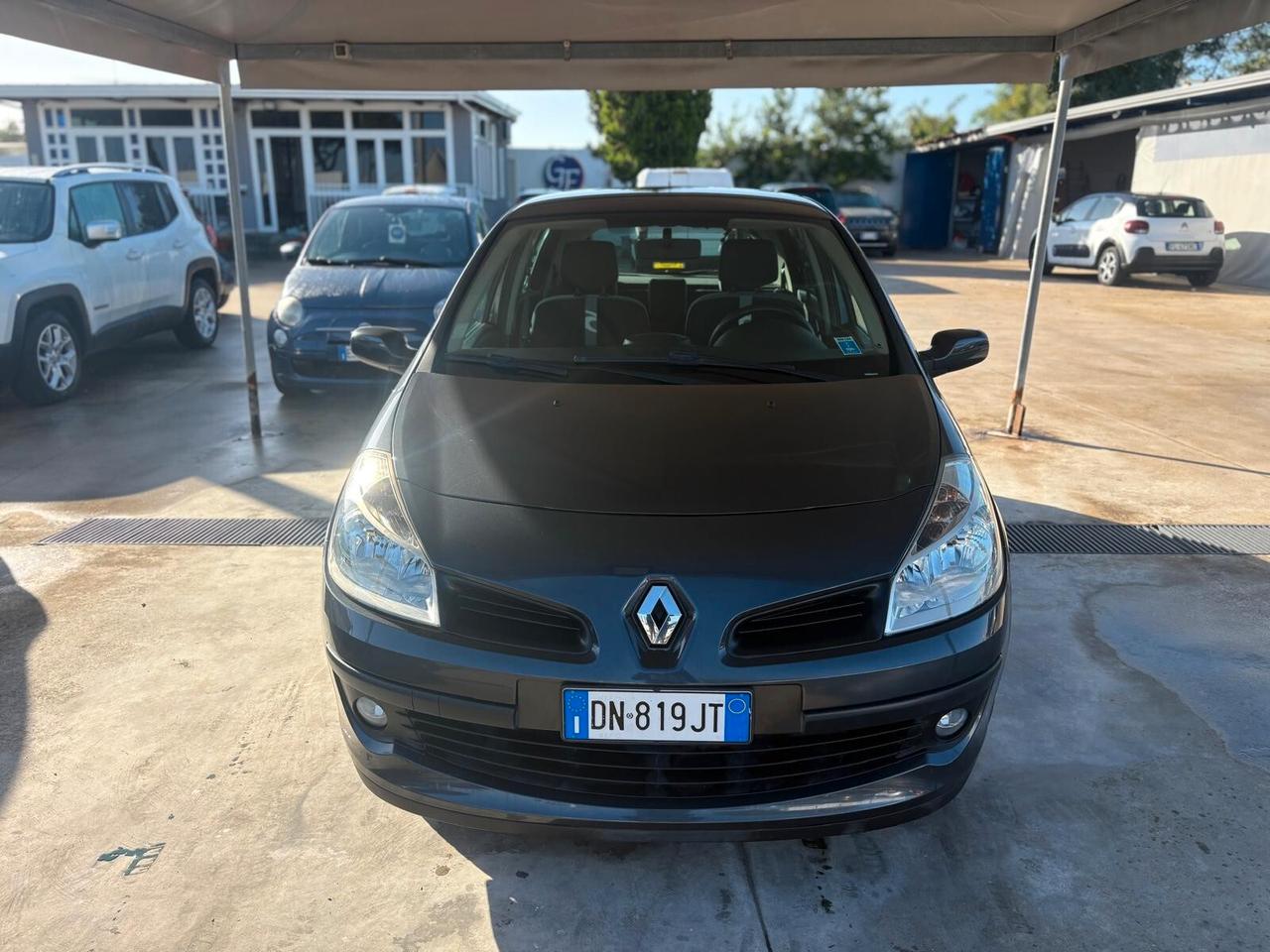 Renault Clio Storia 1.2 16V 5 porte Confort
