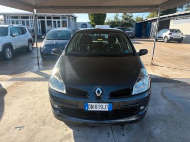 Renault Clio Storia 1.2 16V 5 porte Confort