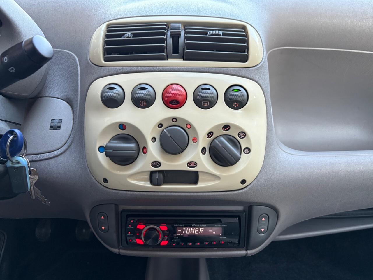 Fiat 600 CON CLIMA SERVOSTERZO&VETRI ELETTRICI