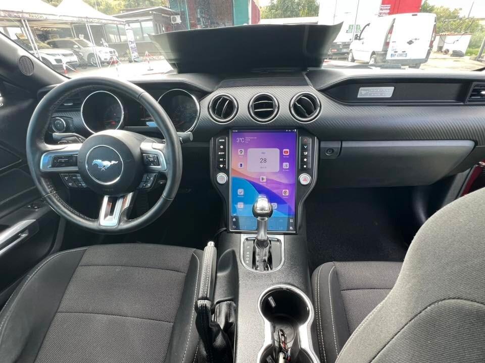 Ford Mustang Fastback 3.7 310CV