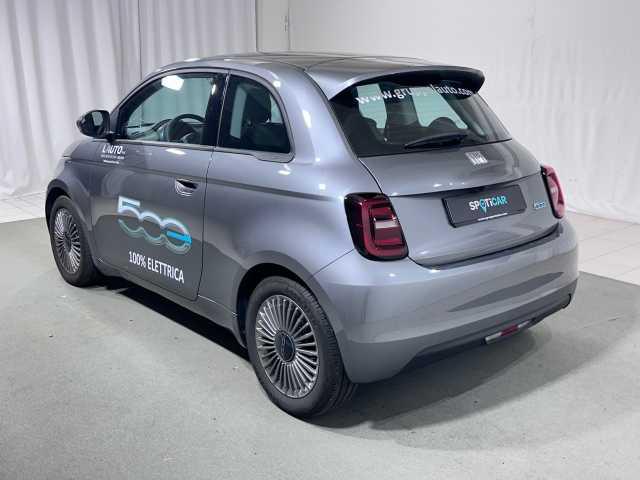 Fiat 500e Berlina 42 kWh Icon