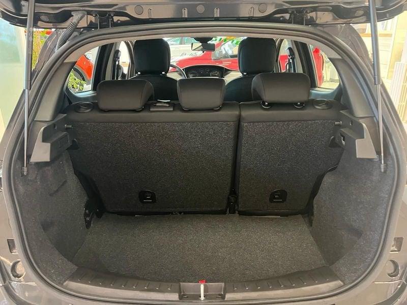 Lancia Ypsilon 1.0 FireFly 5 porte S&S Hybrid Silver Plus