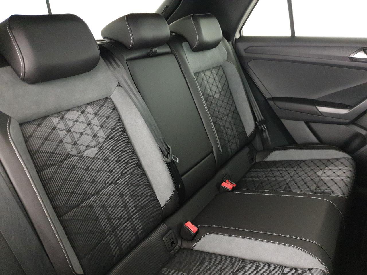 Volkswagen T-Roc 1.5 tsi r-line plus dsg