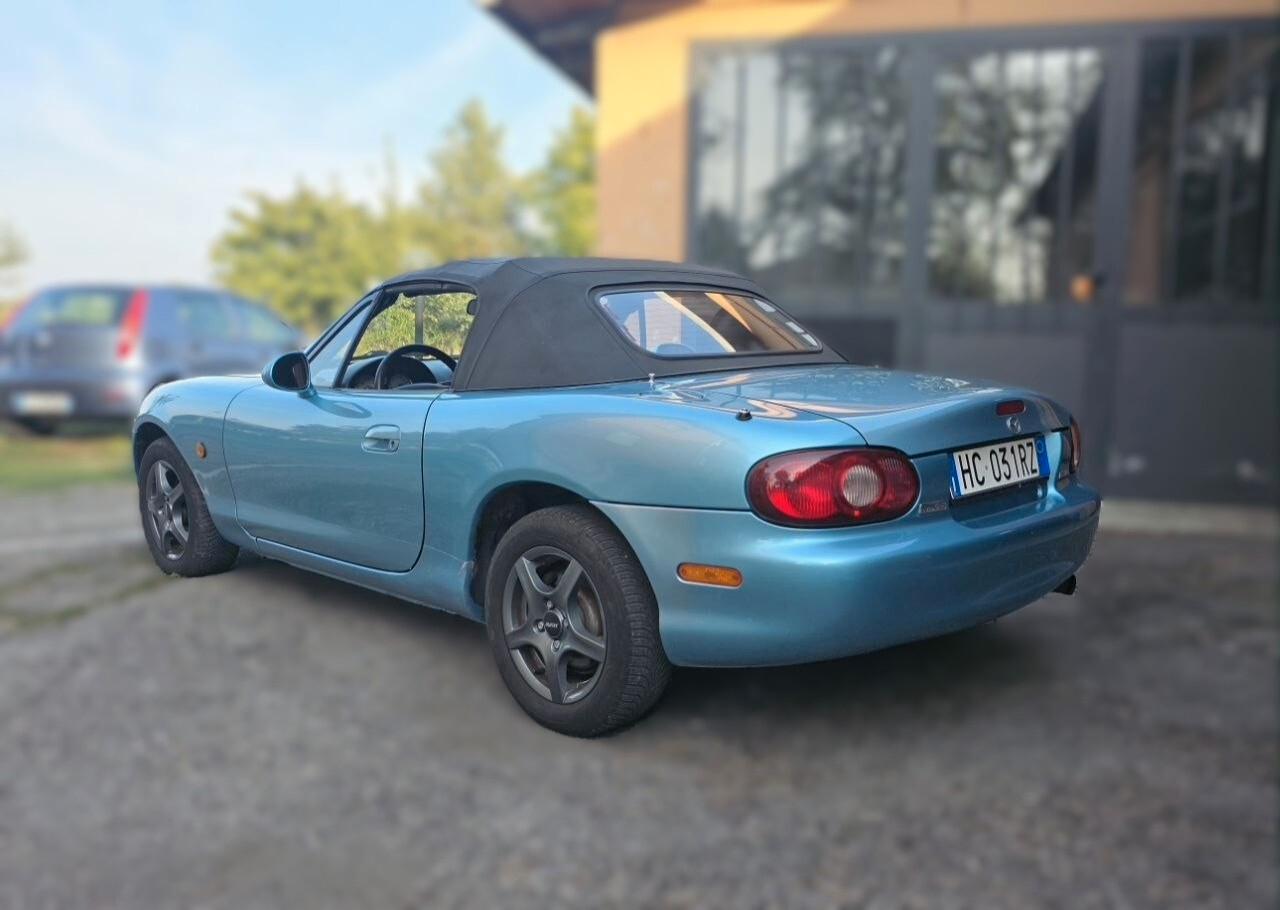 Mazda MX-5 1.6i 16V Rainbow