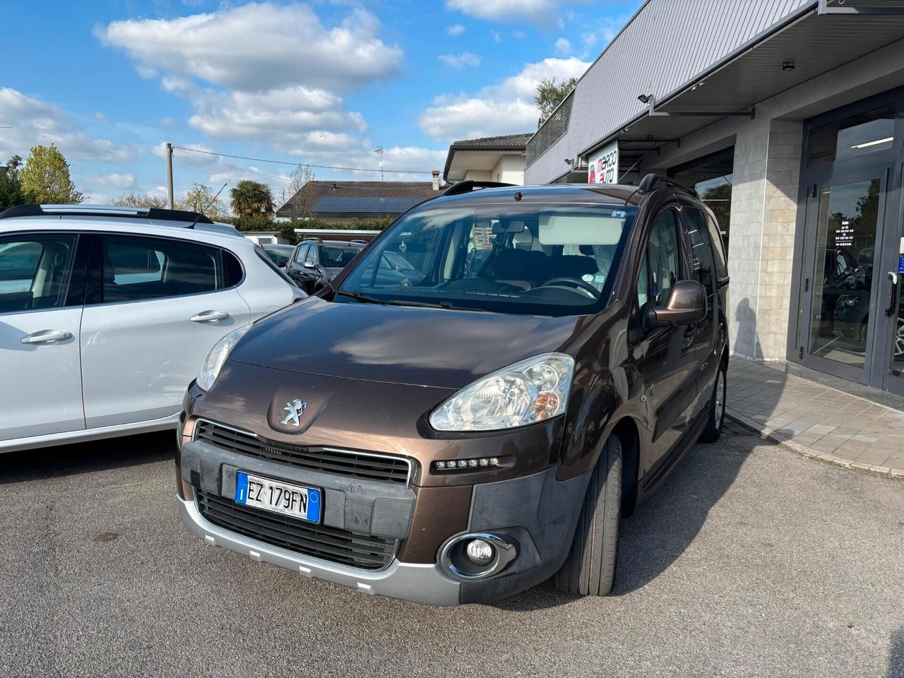 Peugeot Partner 1.6 Diesel 7 posti Neopatentati