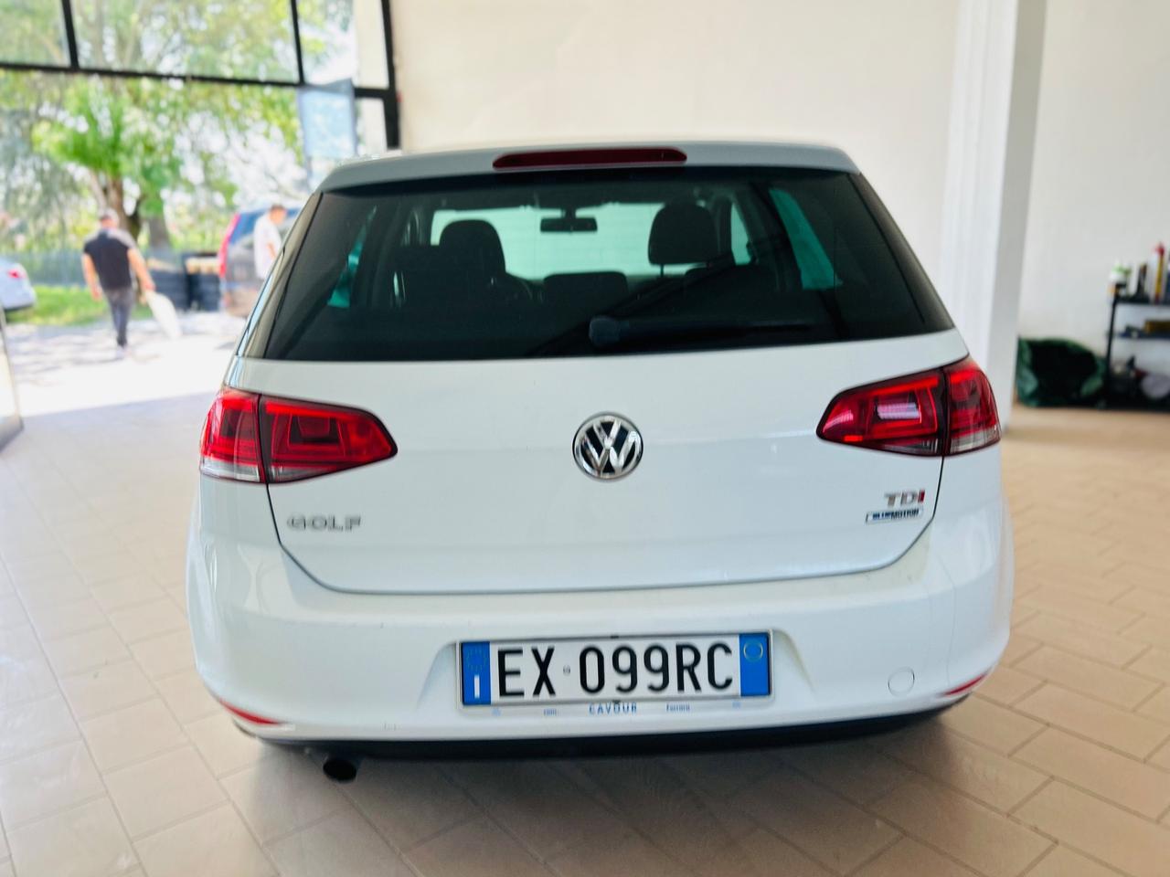 Volkswagen Golf BUSINESS 1.6 TDI 5P HIGHLINE BLUEMOTION TECHNOLOGY