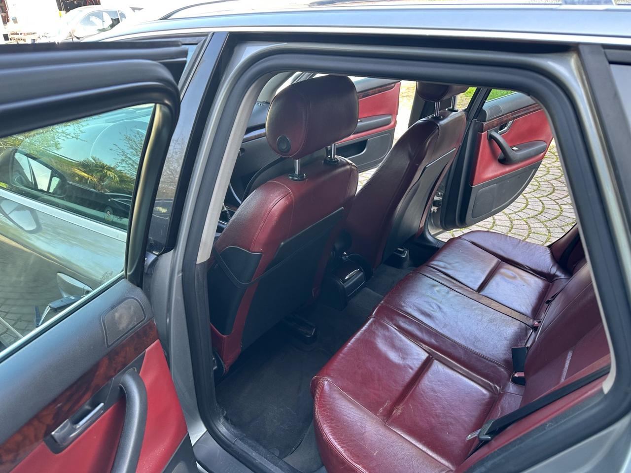 Audi A4 1.9 TDI/130 CV cat Avant VENDITA SOLO A COMMERCIANTI