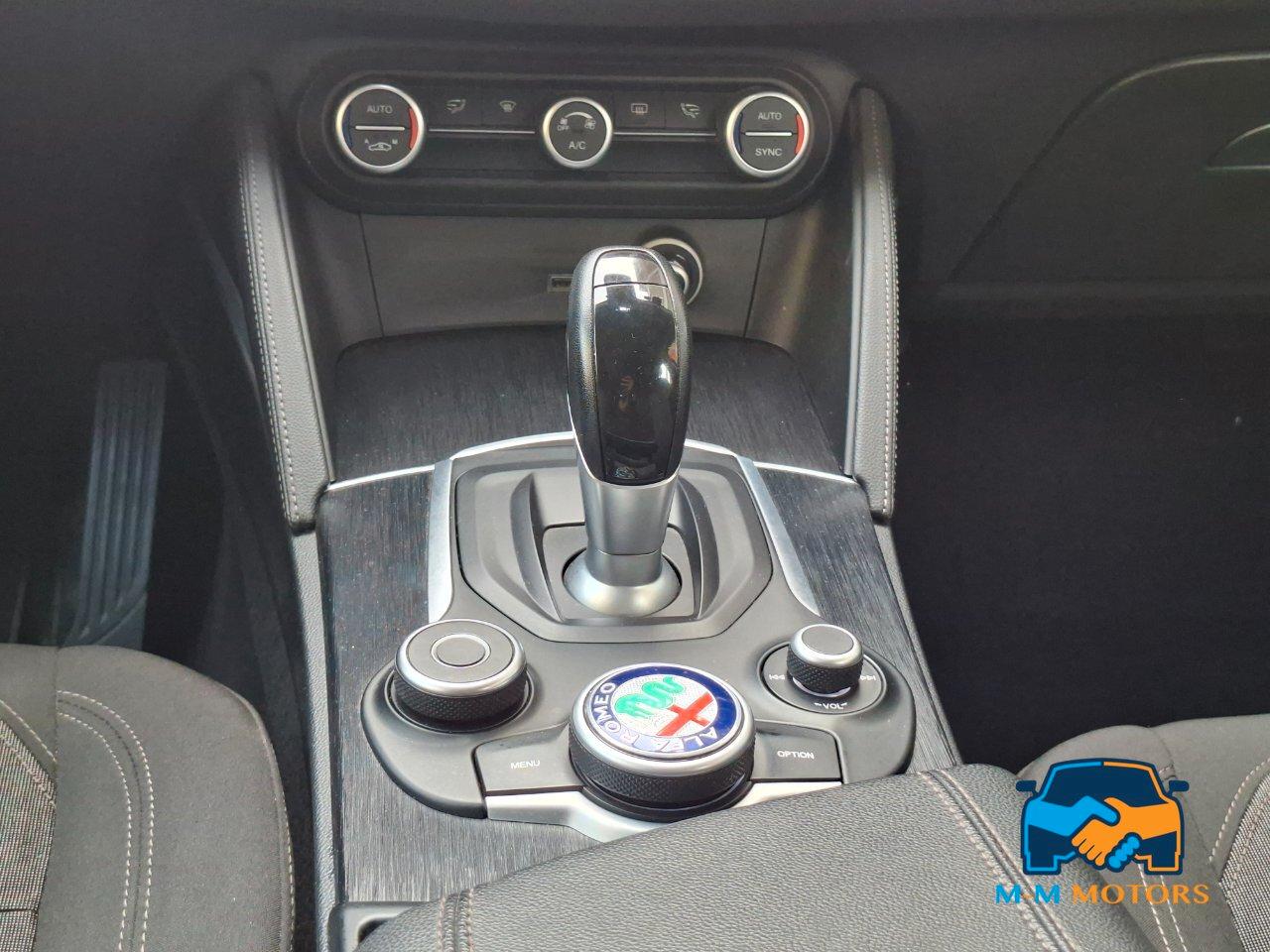 Alfa Romeo Stelvio 2.2 t Super Q4 190cv cinghia nuova
