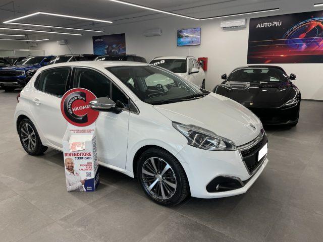 PEUGEOT 208 1.2 82 CV Allure