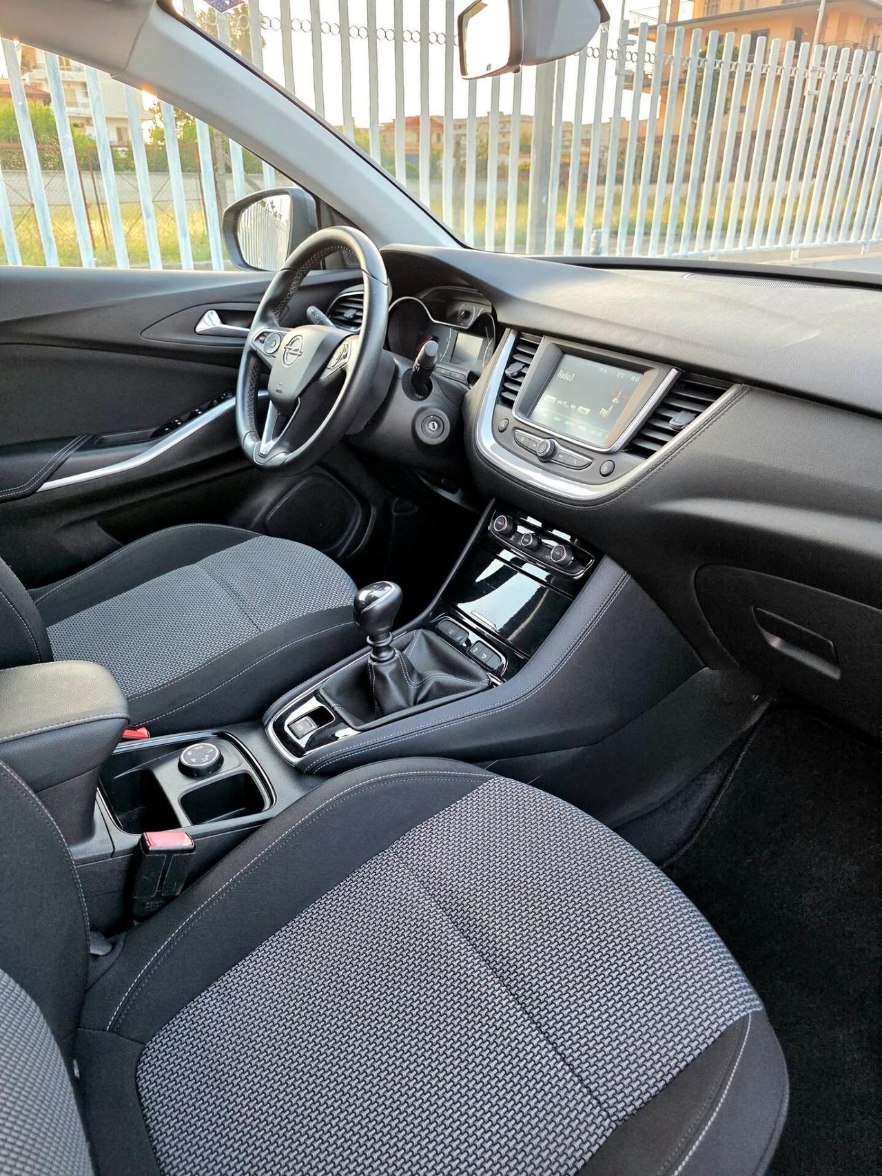 Opel Grandland X 1.5 cdti 131cv Innovation con 72.000 Chilometri