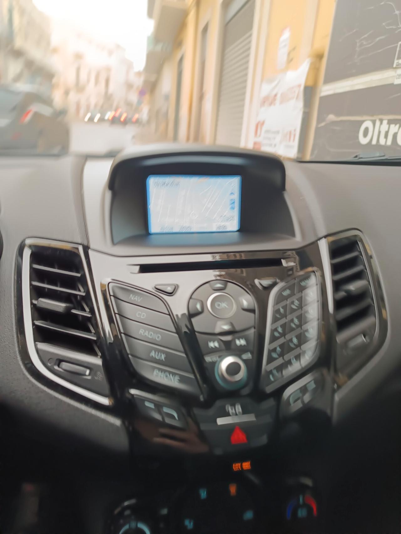 Ford Fiesta 1.5 TDCi 75CV 5 porte TITANIUM NAVI