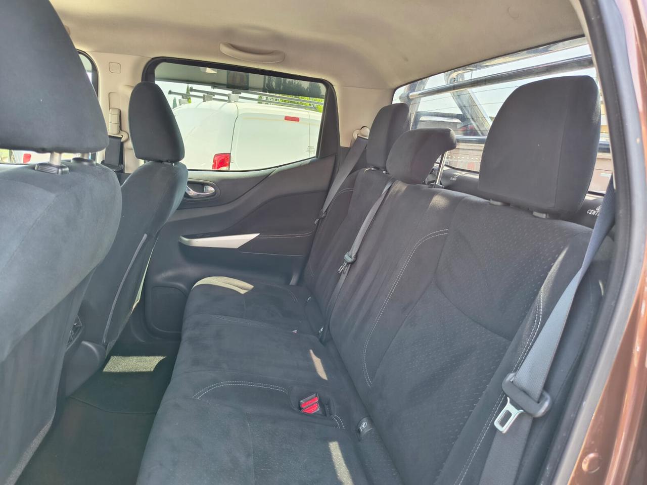 Nissan Navara 2.3 dCi 4WD Double Cab 190CV *5 POSTI*