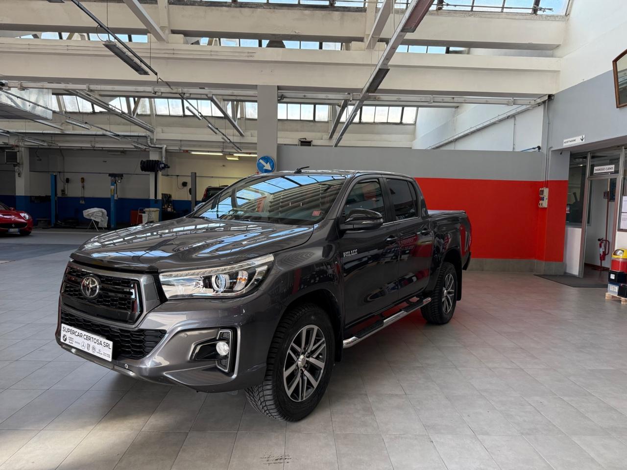 Toyota Hilux 2.4 D-4D A/T 4WD 4 porte Double Cab Lounge