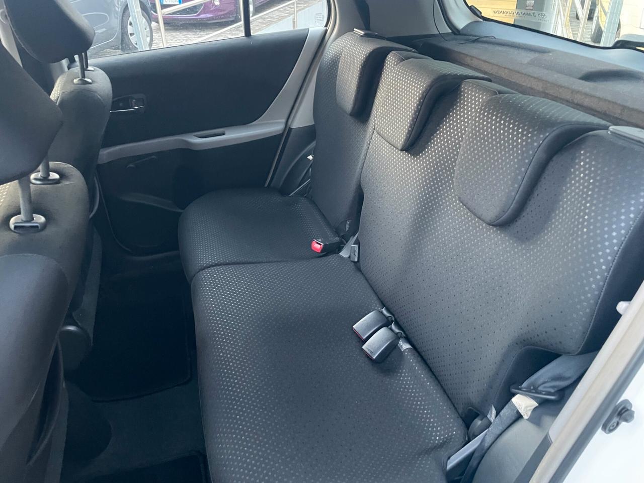 Toyota Yaris 1.3 5 porte Sol my10 facelift IDONEA NEOPATENTATI