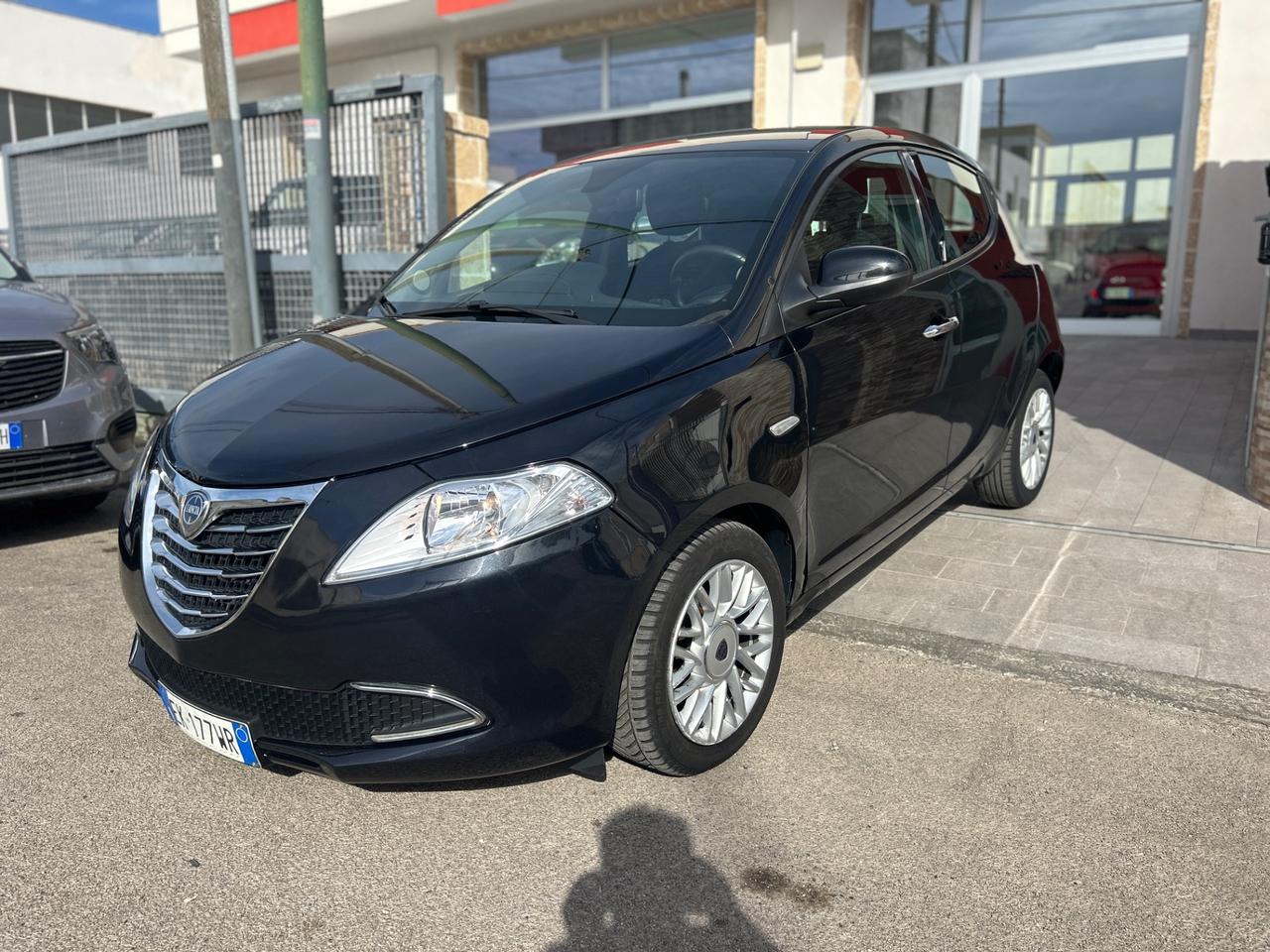 Lancia Ypsilon 1.2 69 CV 5 porte S&S Gold-2011