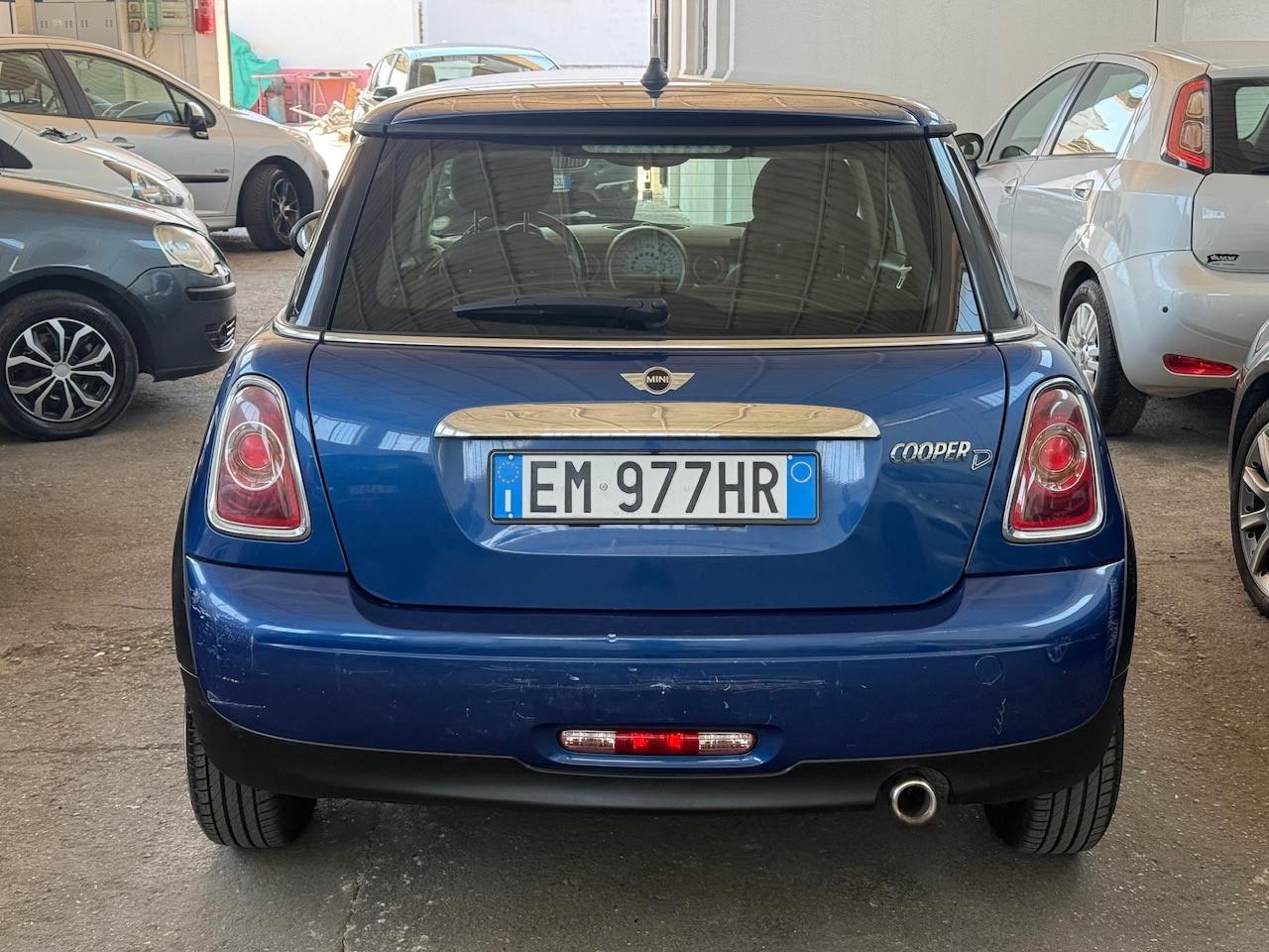 Mini Cooper D 2.0 110cv Automatica