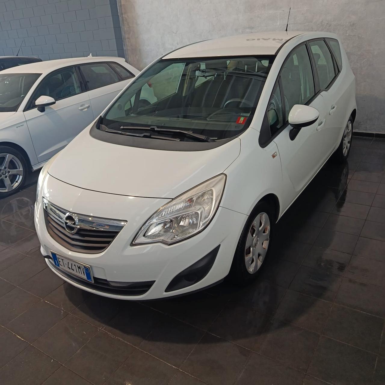 Opel Meriva 1.4 BENZINA NEOPATENTATI