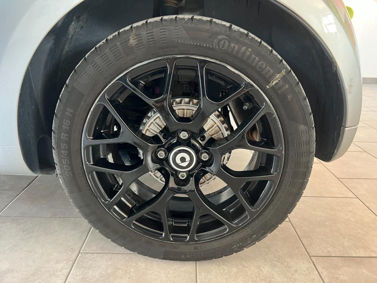 Smart ForTwo 70 1.0 twinamic BRABUS Style