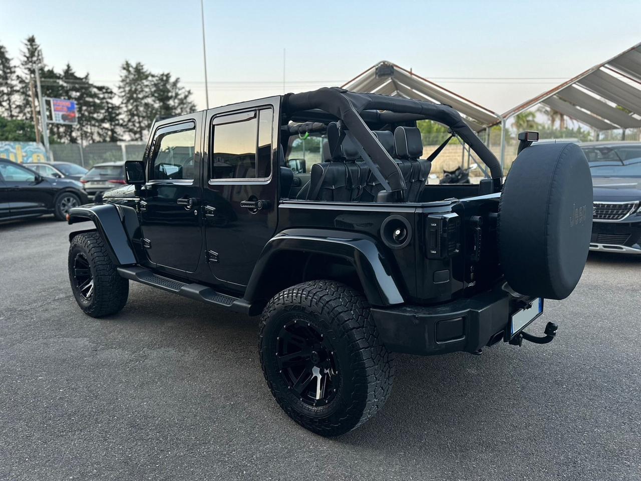 Jeep Wrangler Unlimited 2.8 Auto Sahara Hard-Top