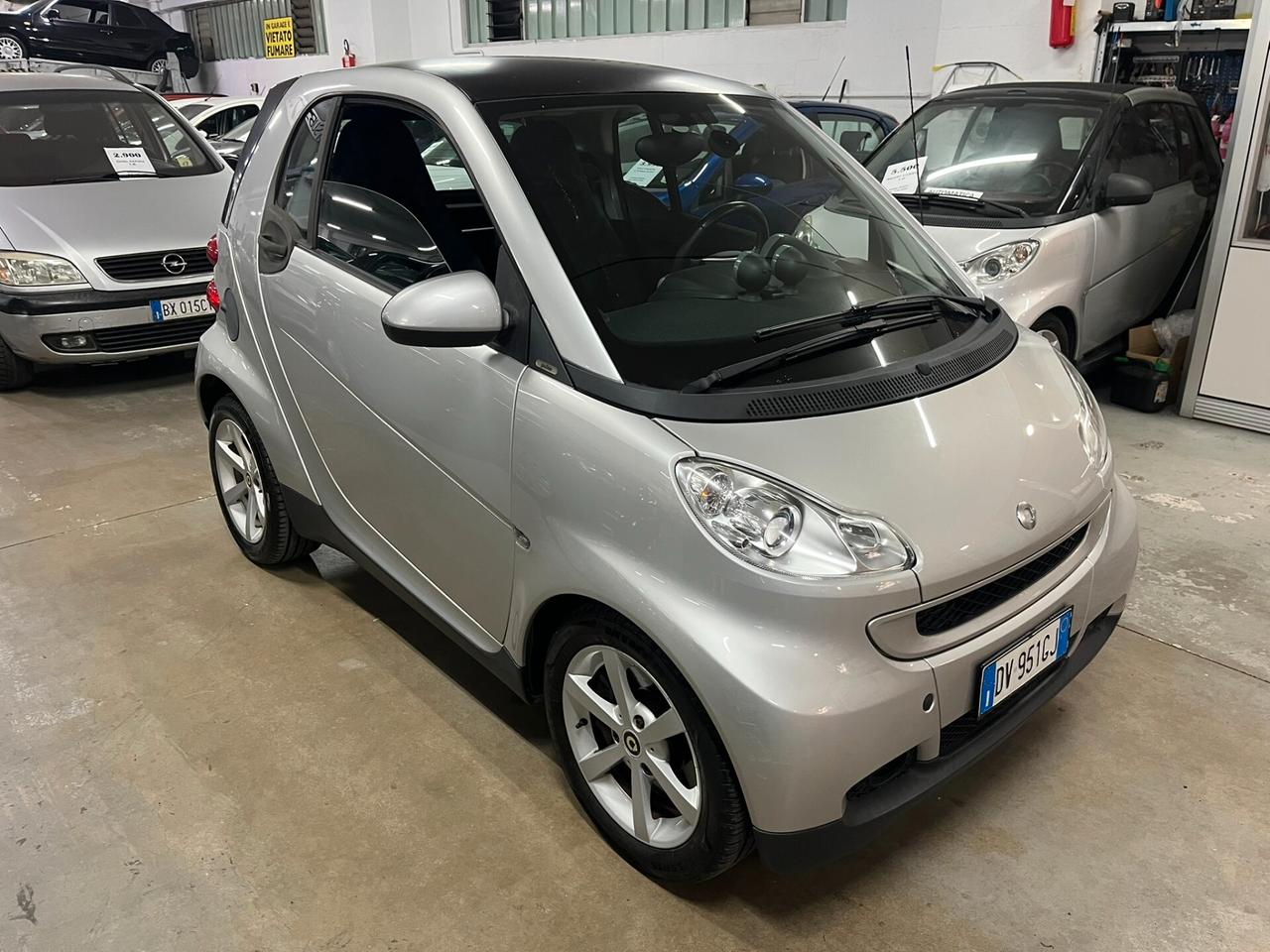 Smart ForTwo 84 cv con SERVOSTERZO