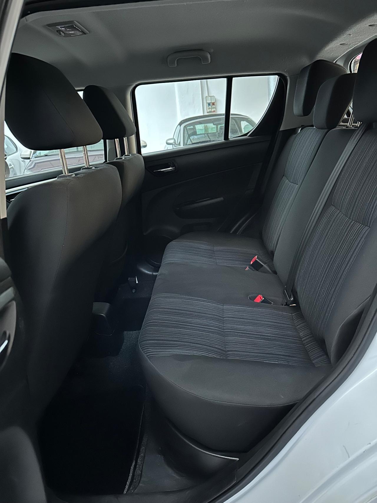 Suzuki Swift 1.2 VVT 5 porte B-Top A/T