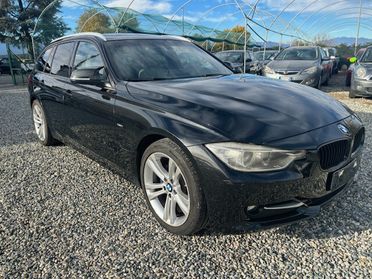 Bmw 320 320d Touring Sport automatica navigatore