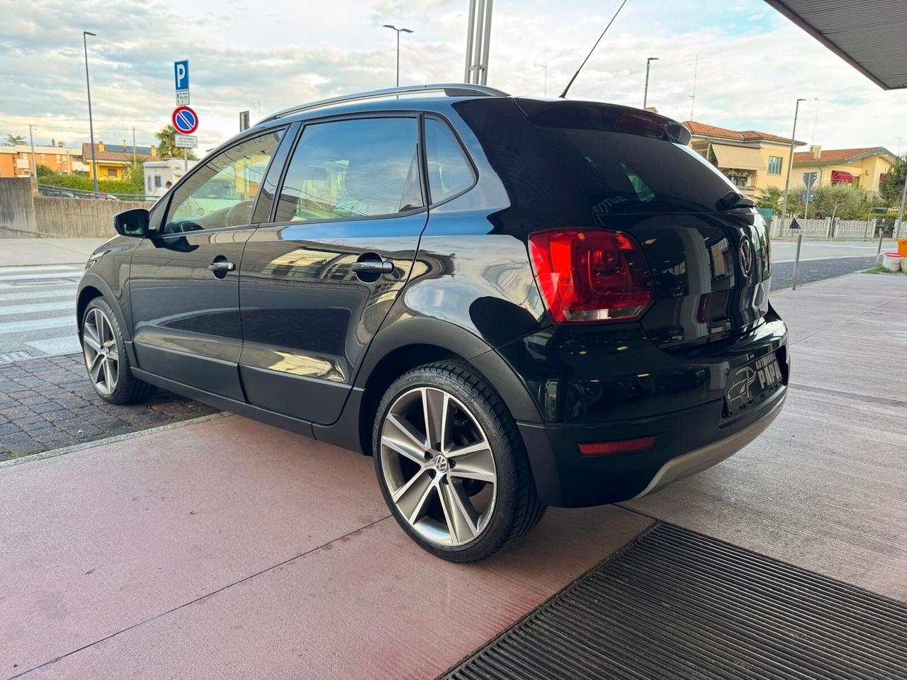 Volkswagen PoloCross 1.4 5 porte Comfortline