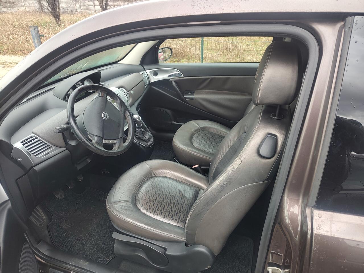 Lancia Ypsilon 1.2 Versus km 137000