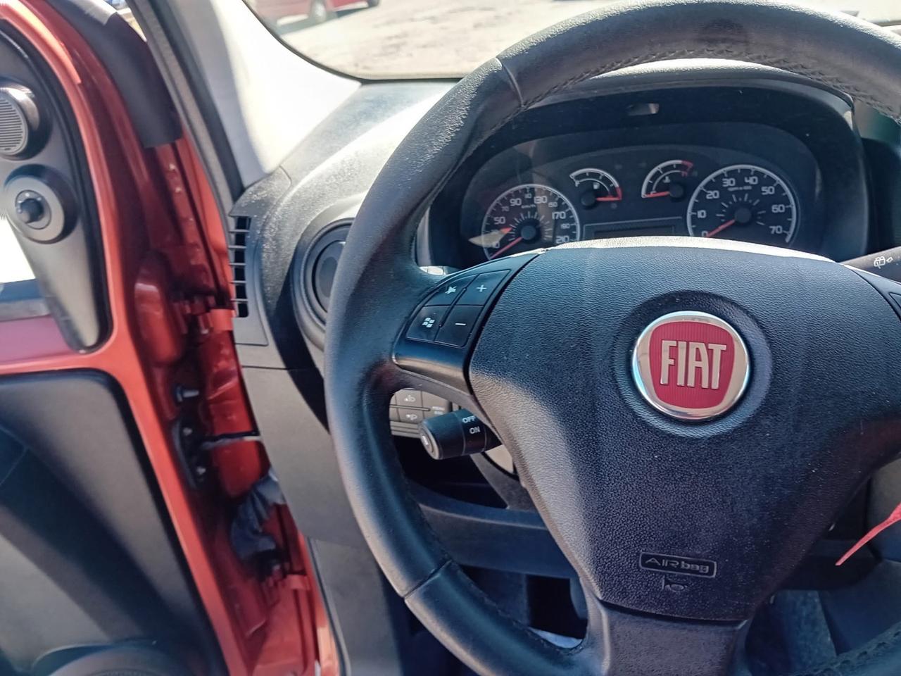 Fiat Qubo 1.3 MJT 95 CV Trekking
