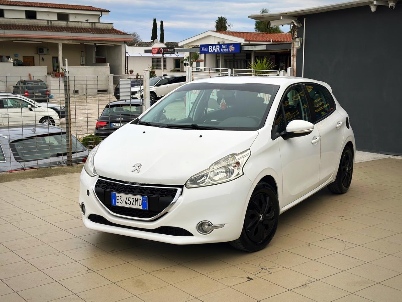 Peugeot 208 1.2 VTi 82 CV 5 porte Active Garanzia 12 Mesi