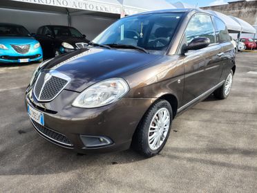 Lancia Ypsilon 1.3 MJT 75 CV Platino