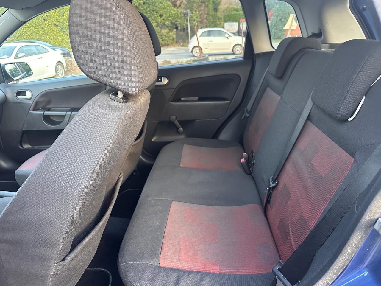 Ford Fiesta 1.2 16V 5p. Ghia