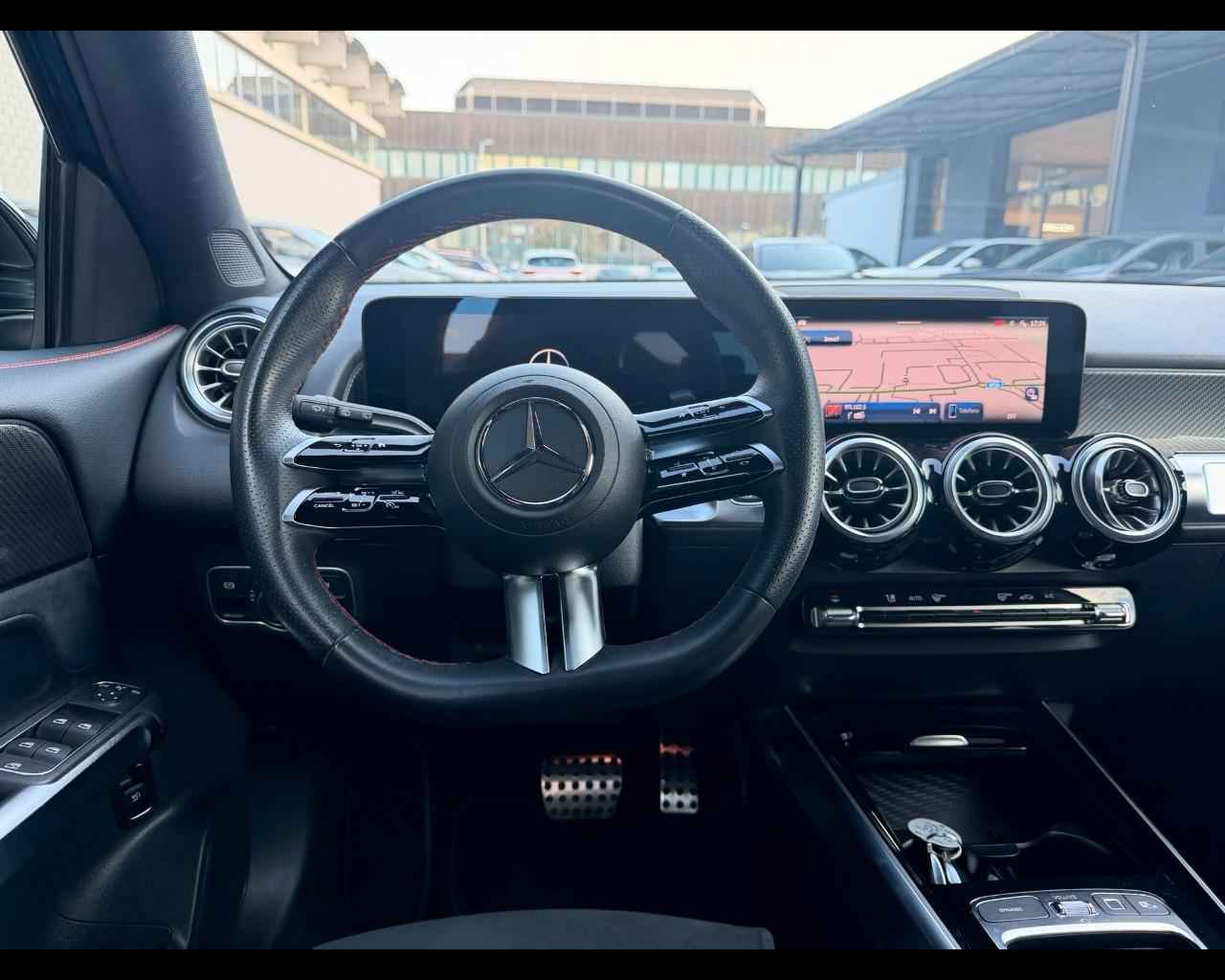 Mercedes-Benz GLB (X247) - GLB 200 d Automatic AMG Line Premium