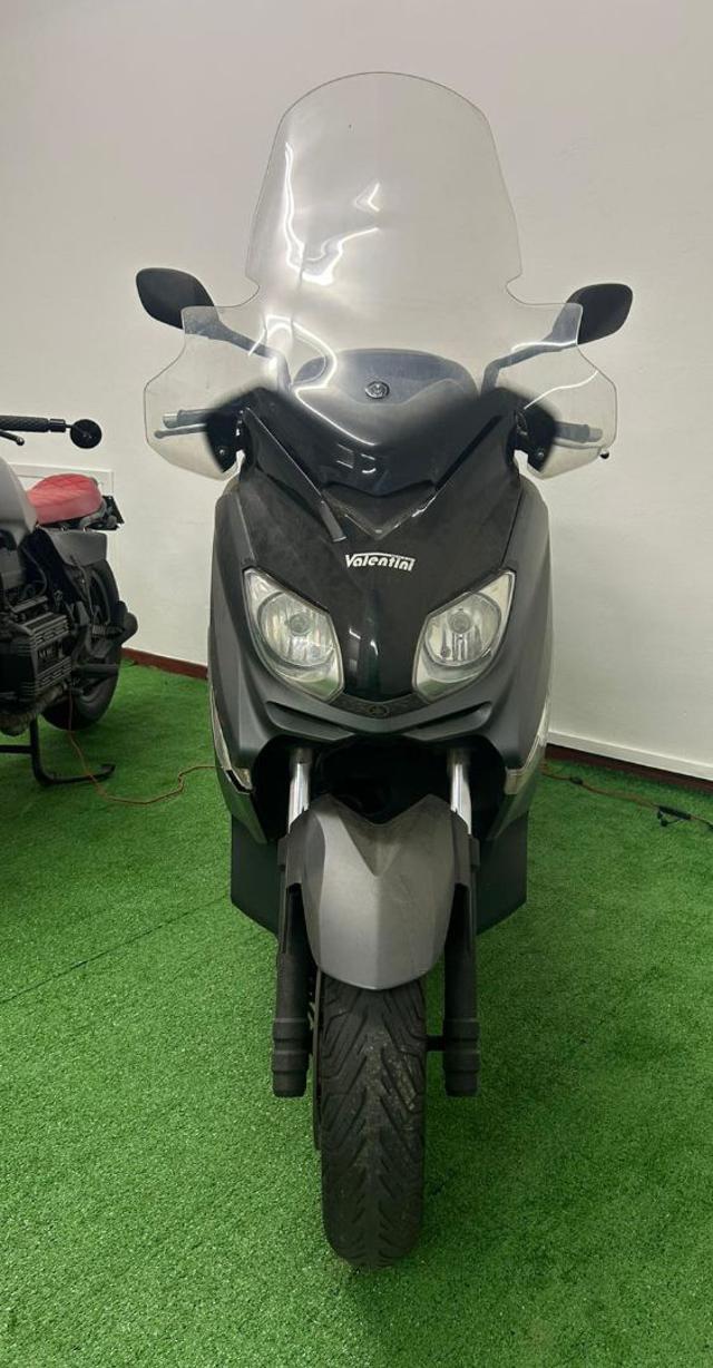 YAMAHA X-Max 250 R
