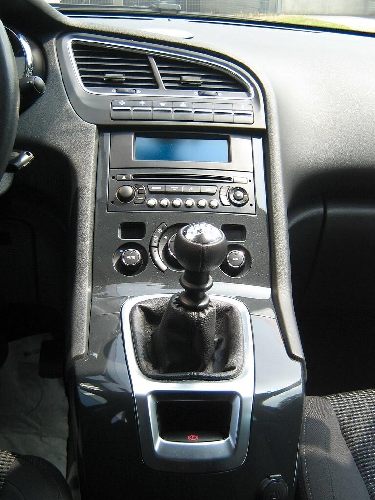 Peugeot 5008 1.6 HDi 112CV Family