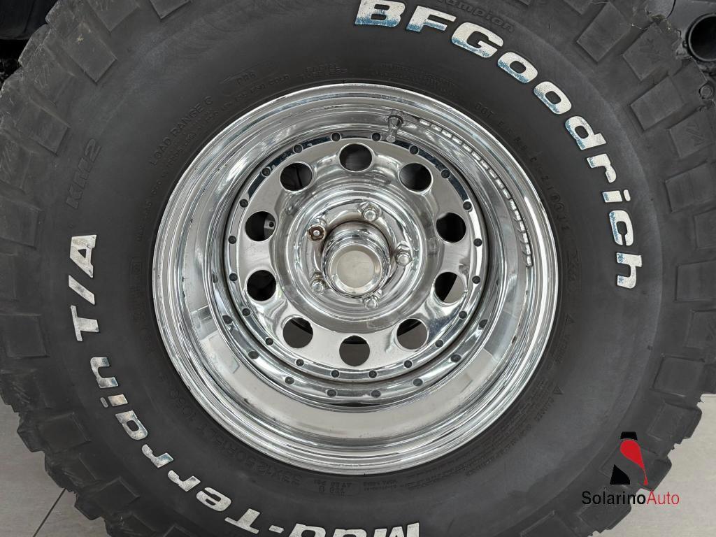 Jeep Wrangler Hard Top 4.0 Laredo autocarro