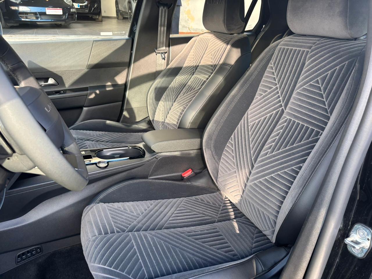 Lancia Ypsilon 1.2 MHEV LX 101 CV e-dct