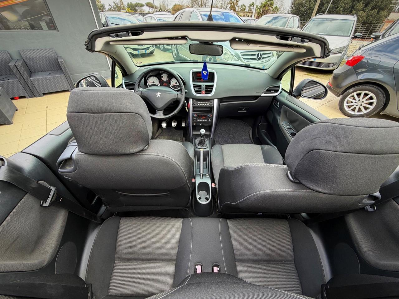 Peugeot 207 1.6 HDi 110CV CC Féline Garanzia 12 Mesi