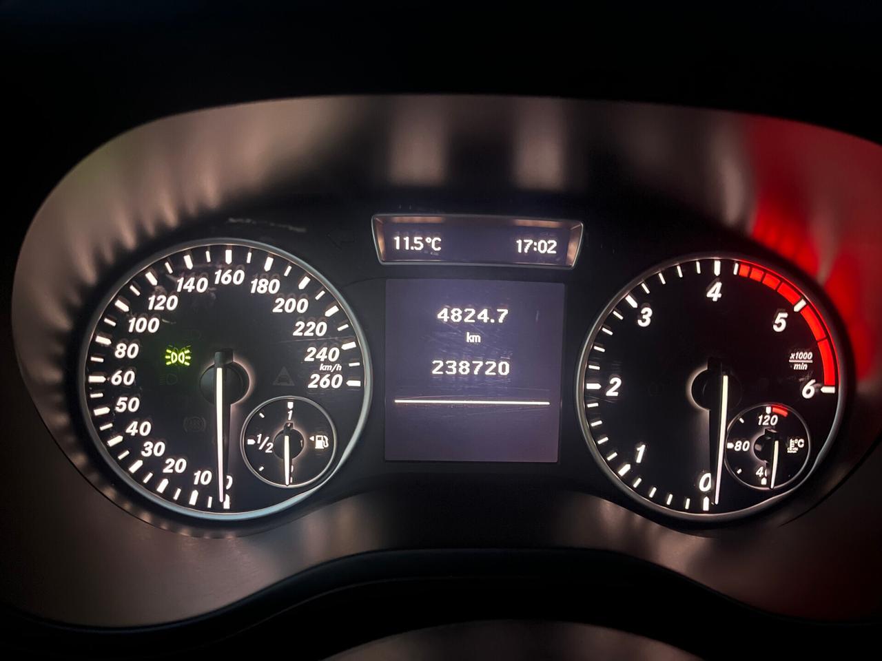 Mercedes-benz B 180 CDI BlueEFFICIENCY Executive - Si Permuta - OK Neopatentato