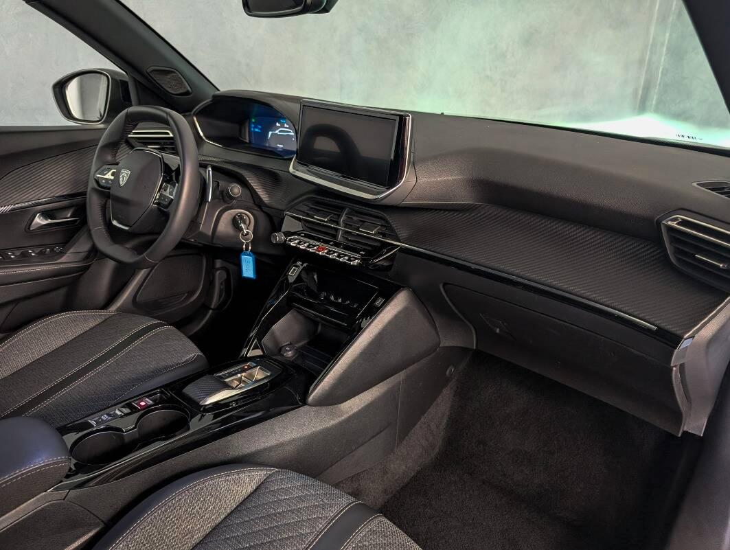 Peugeot 2008 1.2 puretech Allure s&s 130cv eat8