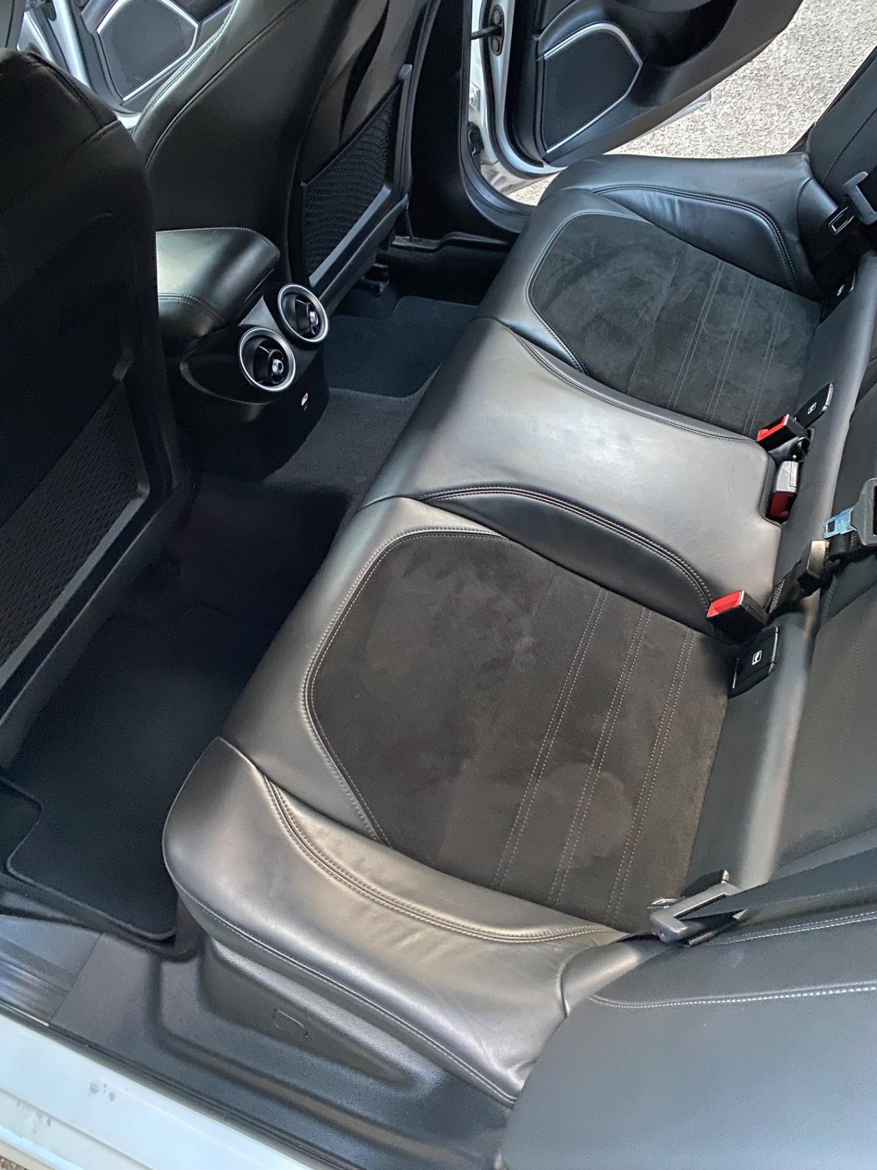Alfa Romeo Giulia 2.2 210cv AT8 Q4/AWD Veloce Ti